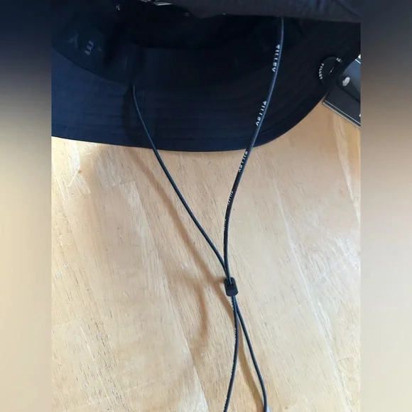 Tilley Hat - Picture 7 of 11